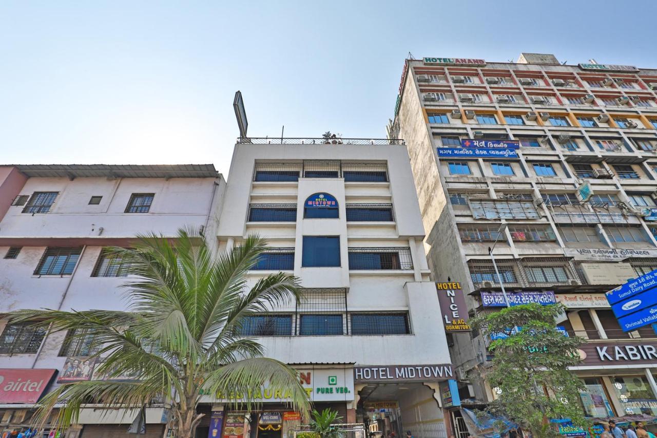 Hotel Midtown Surat Eksteriør billede